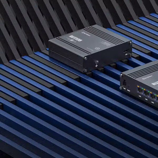 Teltonika RUTX08 router industrial para redes empresariales