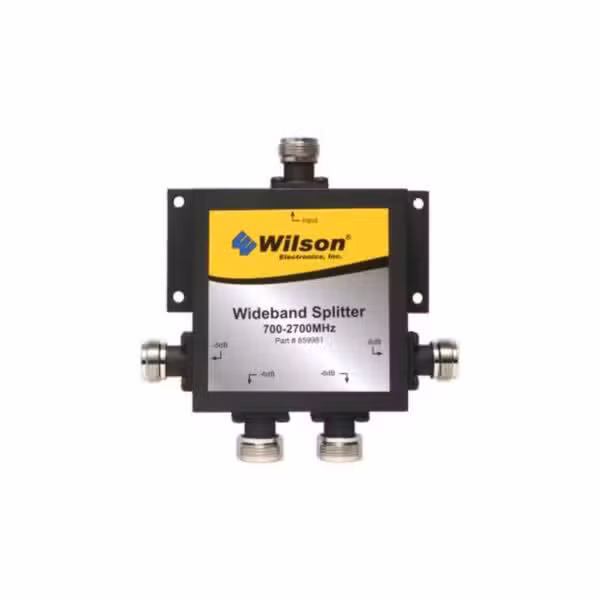 Divisor Wilson de cuatro vías y 50 Ω incluido en el kit de expansión 309908-50N, mostrado sobre fondo blanco.
