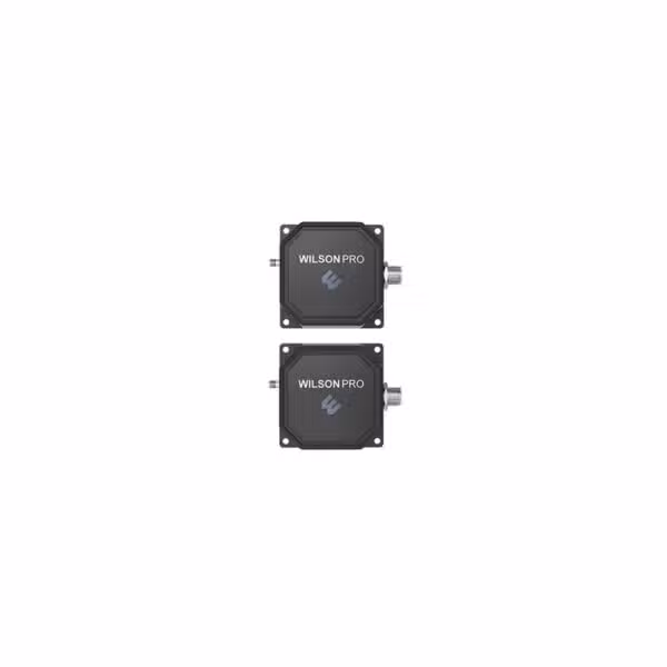 Dos unidades Power over Coax ACC000084 incluidas en el kit WilsonPro IoT MIMO 2×2 462079, sobre fondo blanco.